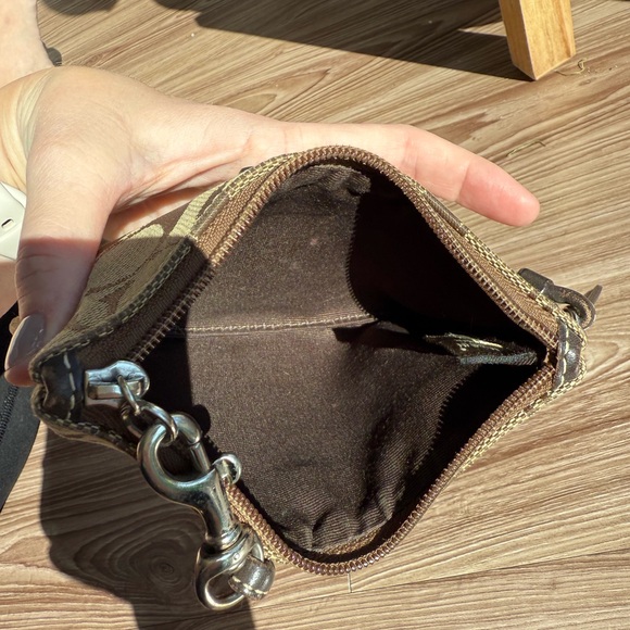 COACH Signature “C” Wristlet - Good Condition - Picture 4 of 10